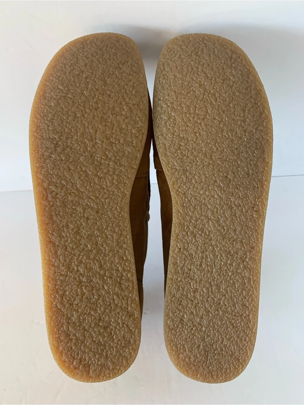 NEW Clark’s Wallaston Dark Sand Suede Chukka Moccasin Boot Men’s Size 9 NWOB